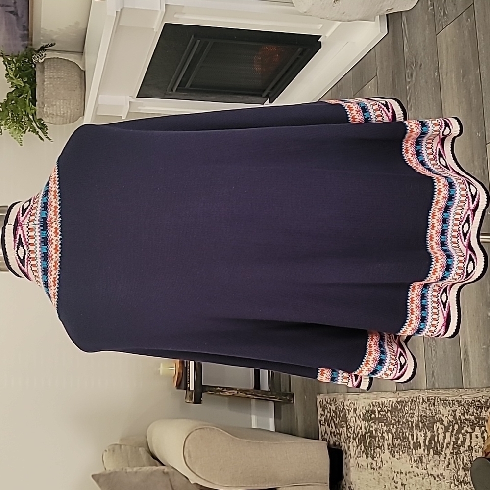 Crown & Ivy Aztec Print Open Front Border Cape/Ca… - image 5